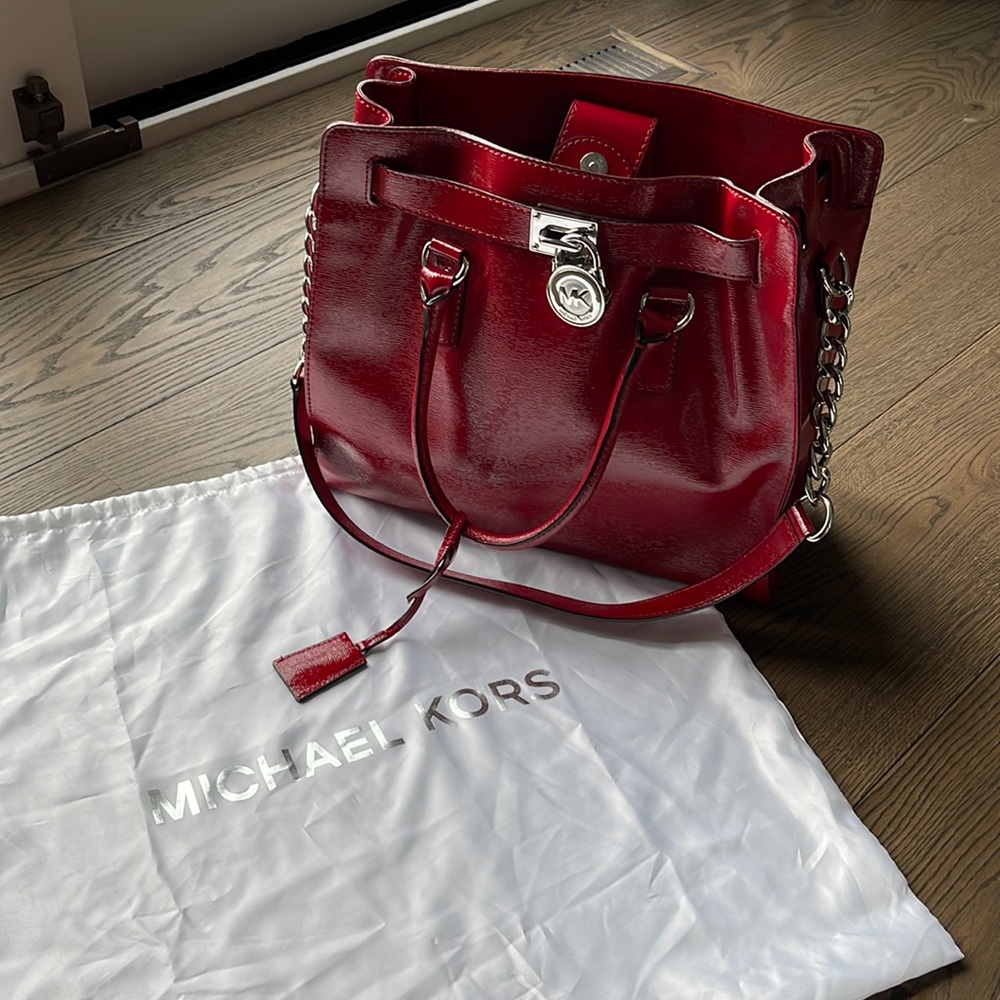 Michael Kors Hamilton Saffiano Leather LargeTote- in Red